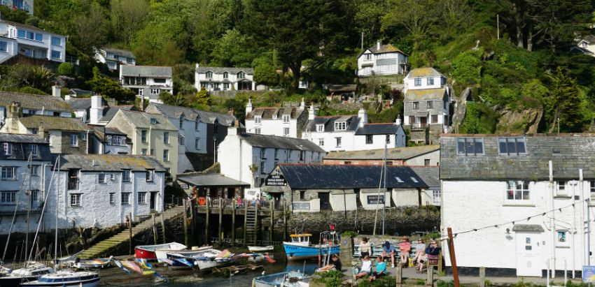 The houses surrounding the harbour at Polperro.