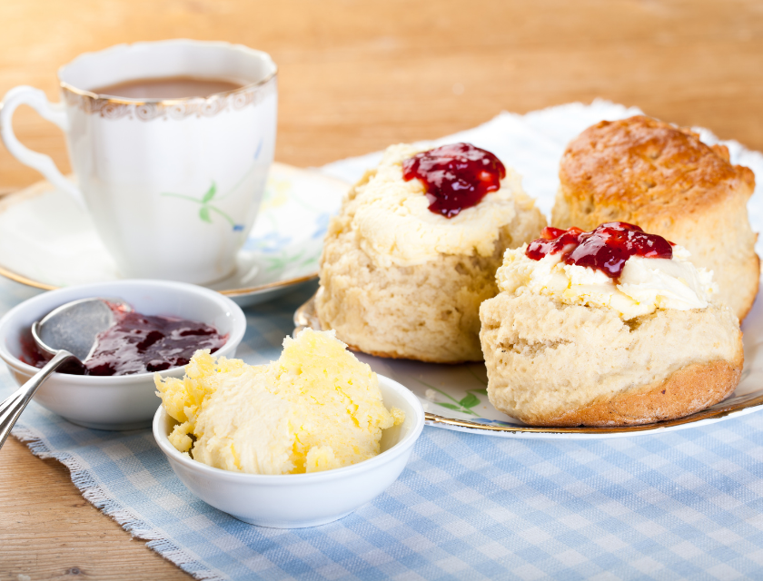 Traditional Devon cream tea with scones, clotted cream, and jam – a classic treat you can enjoy at local cafes in Croyde. A sweet part of the things to do in Croyde list.