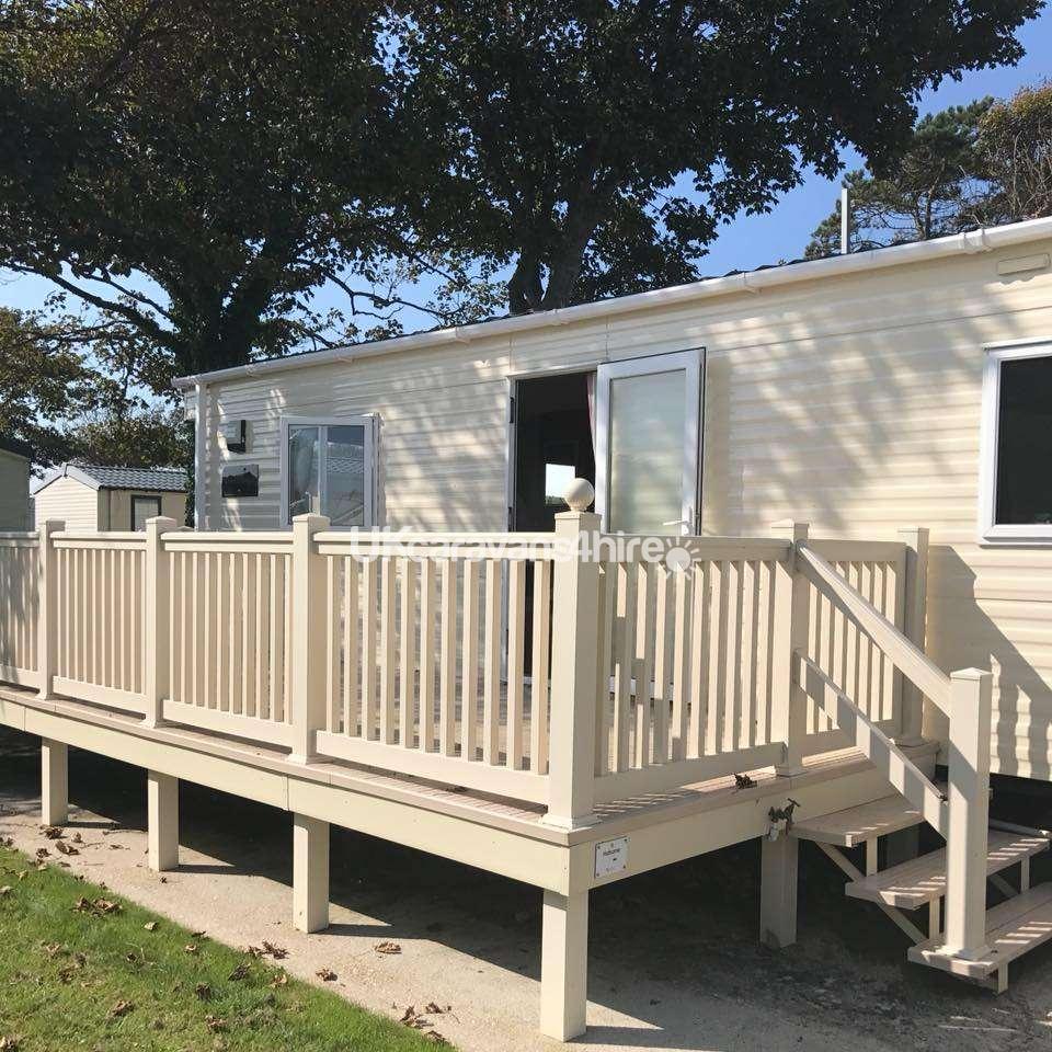 a-pet-friendly-static-caravan-located-on-hoburne-naish