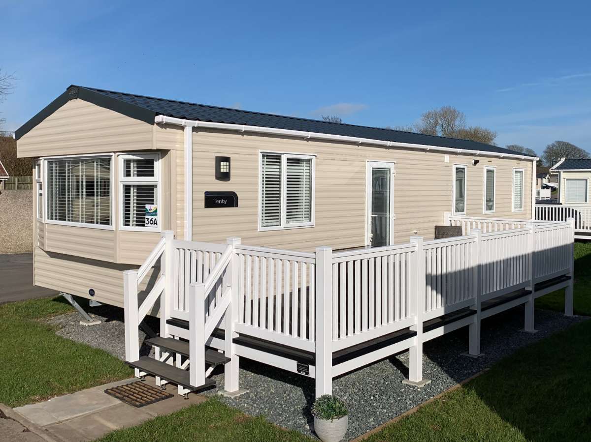 Manorbier Country Park, Tenby A 3 Bedroom Caravan For Hire