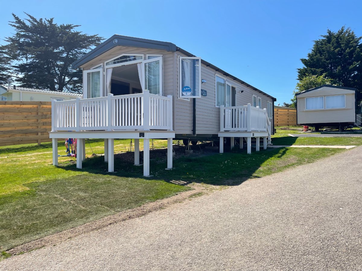 Weymouth 3 Bedroom Holiday Hire-14715 | UKCaravans4Hire