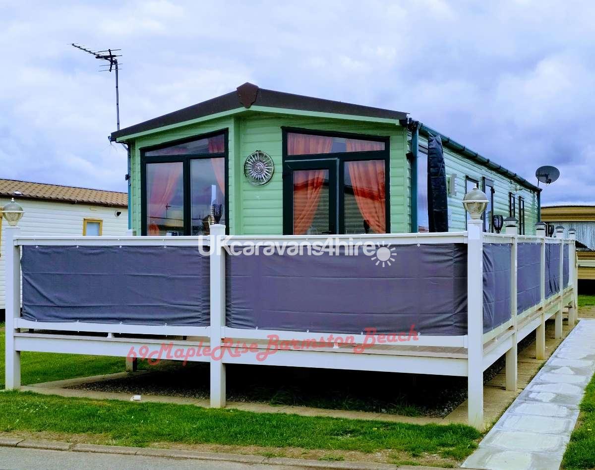 barmston-beach-resort-lovely-pet-friendly-2-bedroom-caravan-available