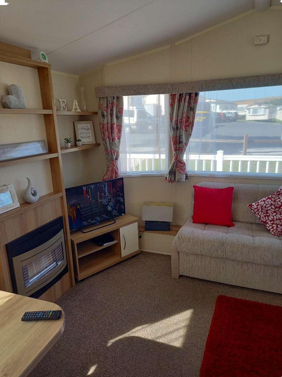 Newquay Bay Resort - Lovely Privately Owned 2 Bedroom Static Caravan to ...