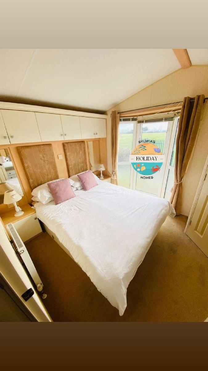 Pet Friendly Caravan Hire Clacton-17847 | UKCaravans4Hire