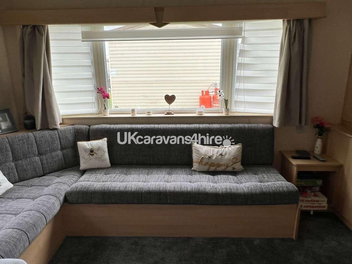 3 Bedroom Caravan Clacton-on-Sea - 18331 | UKCaravans4Hire