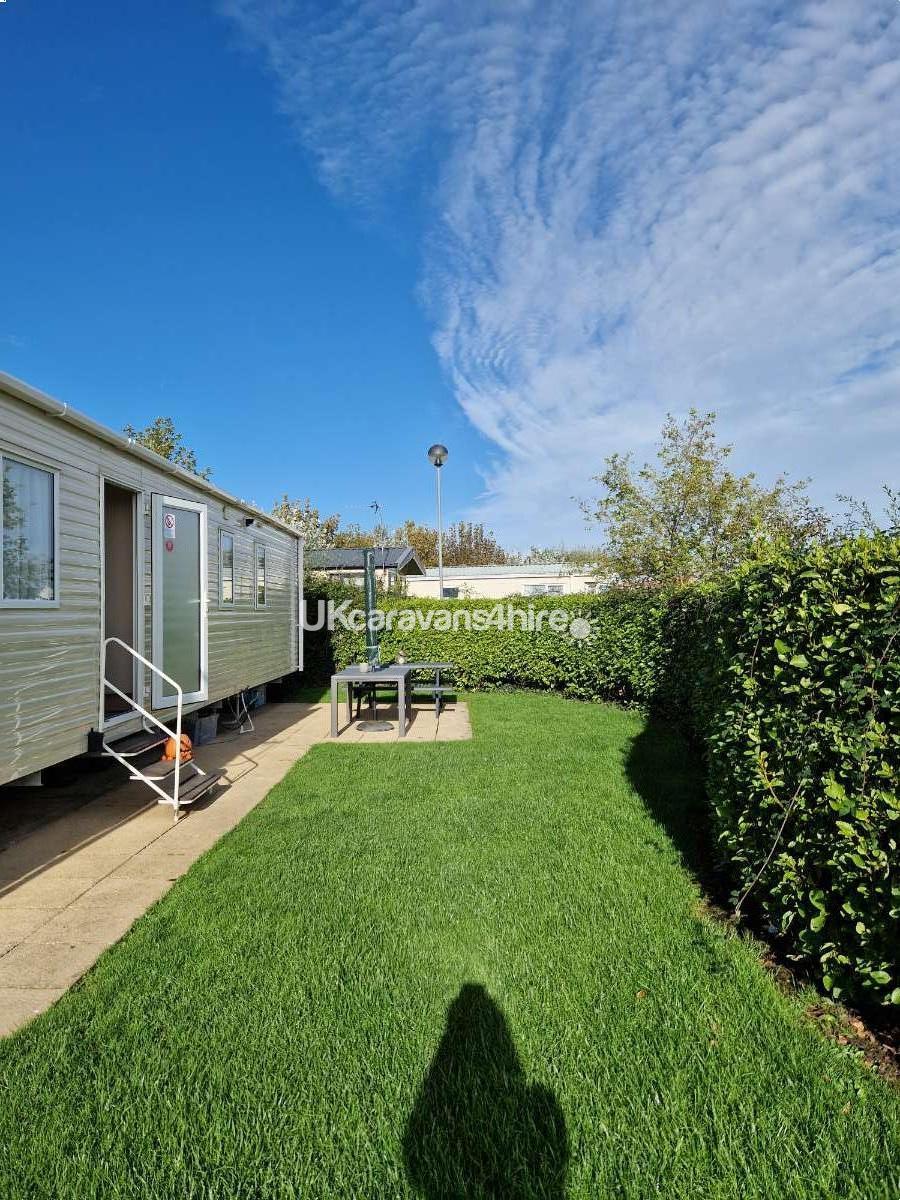 Pet Friendly Caravan Hire Pagham-18416 | UKCaravans4Hire