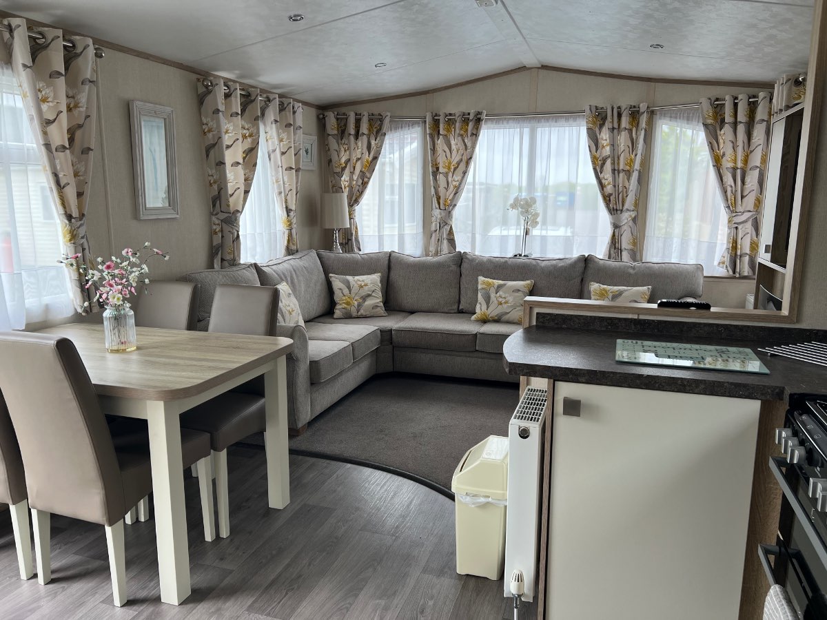 4 Berth Caravan Hire Weston-super-Mare 19816|UKcaravans4hire