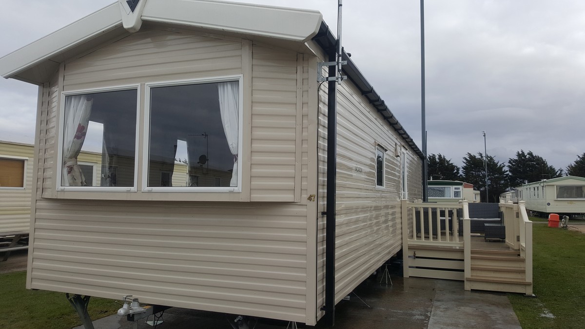 Rhyl Rent A Private Static Caravan On Lyons Robin Hood In North Wales