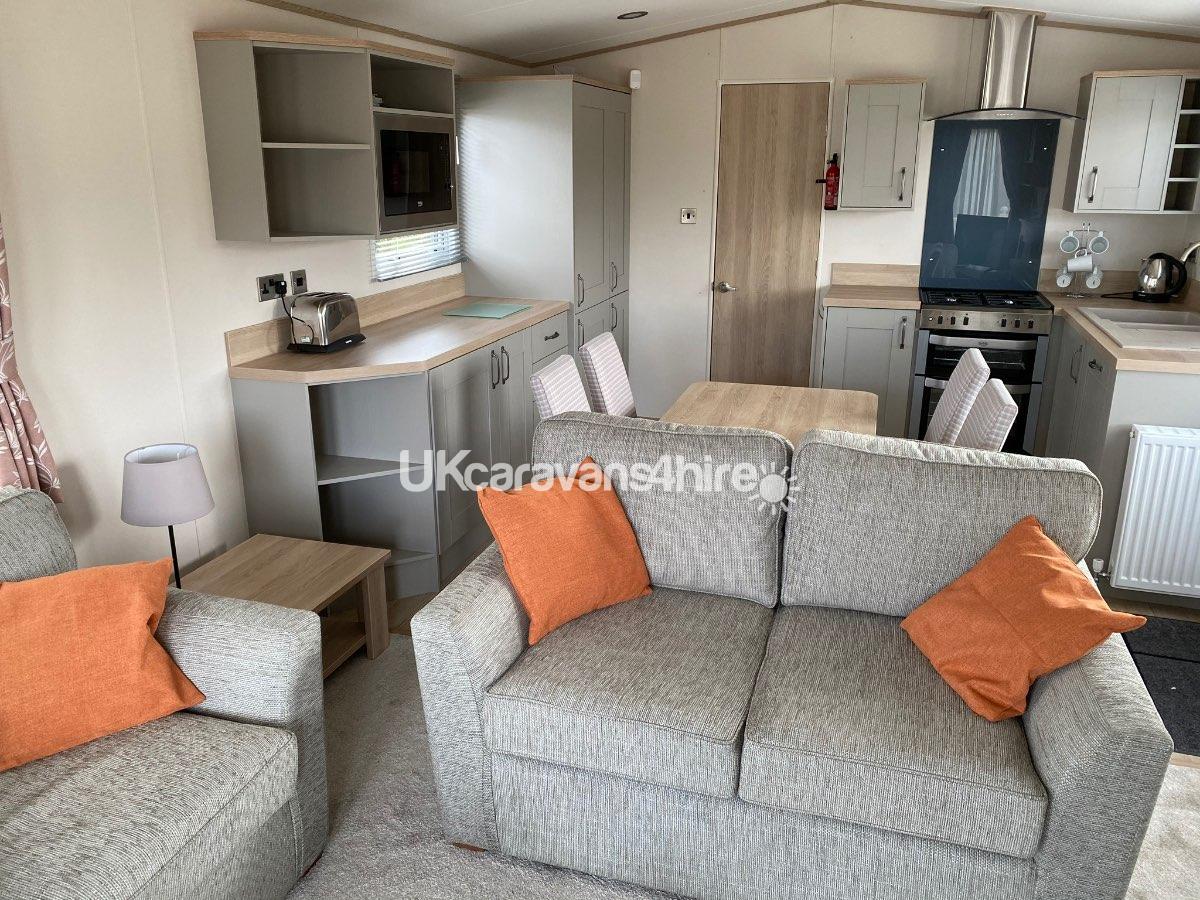 Caravan Holiday - 2 Bedroom Caravan for Hire at Primrose Valley