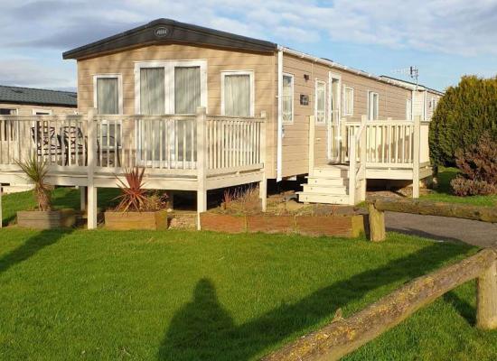 Blue Dolphin Holiday Park - Caravans for Hire