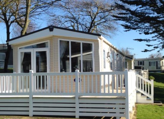 Static Caravans for Hire at Shorefield Country Park, Milford on Sea